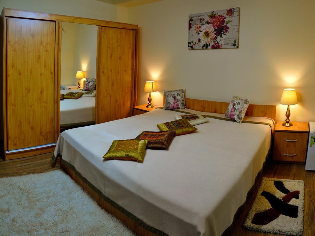 ホテル Casa Belazur デヴァ エクステリア 写真